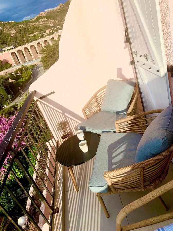 La Belle Vue-Charming Duplex Apartment With Sea View, 50 Meters From Beach And Private Parking Saint-Raphaël Zewnętrze zdjęcie